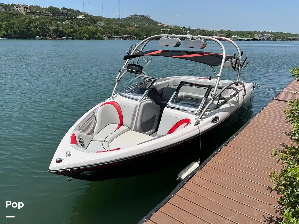 2005 Nautique 226